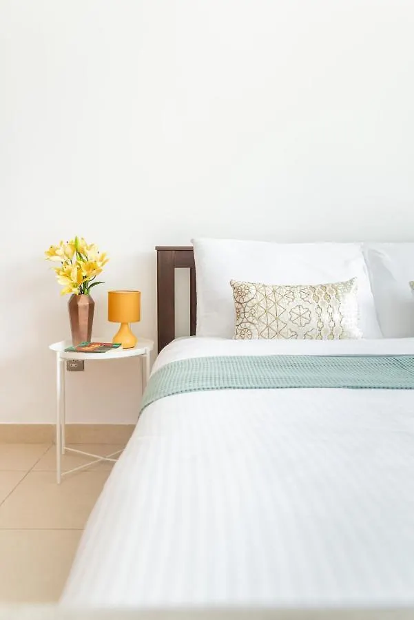 The Smart Concierge - Boulevard Walk Dubai Apartment